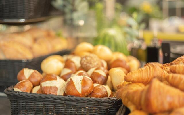 Holiday Inn - the niu, Seven Dusseldorf Ost by IHG