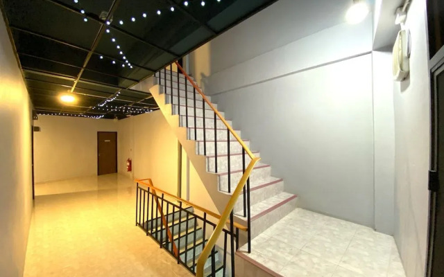 Gate 2Hostel