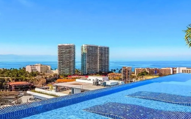 Zoho Skies Amazing View Sleeps 6