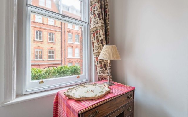 Outstanding Oxford Circus Home