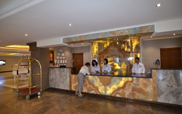 Azka Restaurant