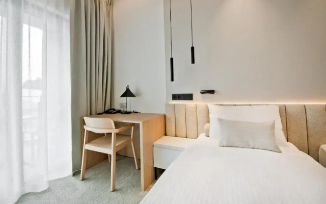 Molo Resort Hotel