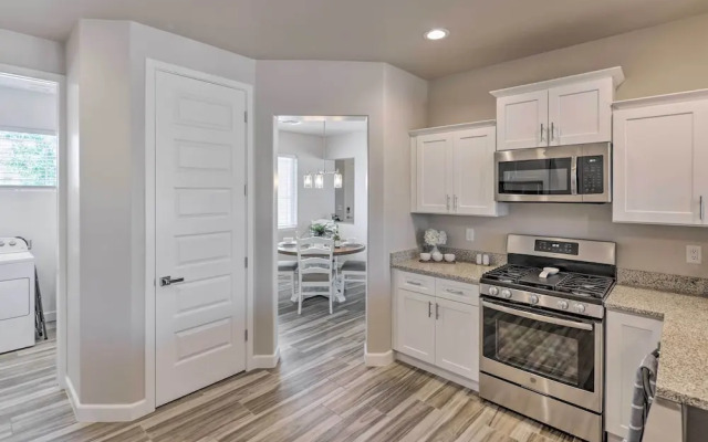 Idyllic Kingman Retreat With Yard - Near Hiking