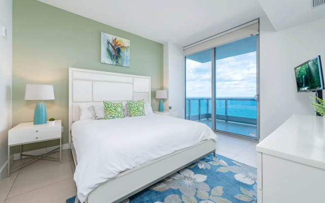 Churchill Suites Monte Carlo Miami Beach