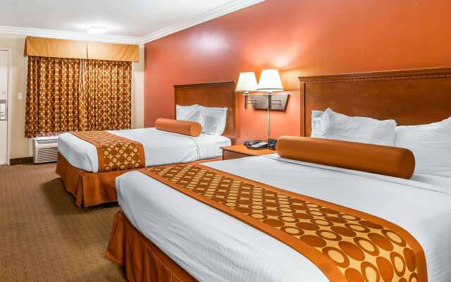 Rodeway Inn & Suites Canyon Lake-Menifee West