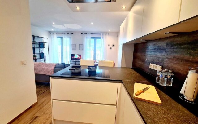 Luxury 2 bedrooms with Parking&Terrace