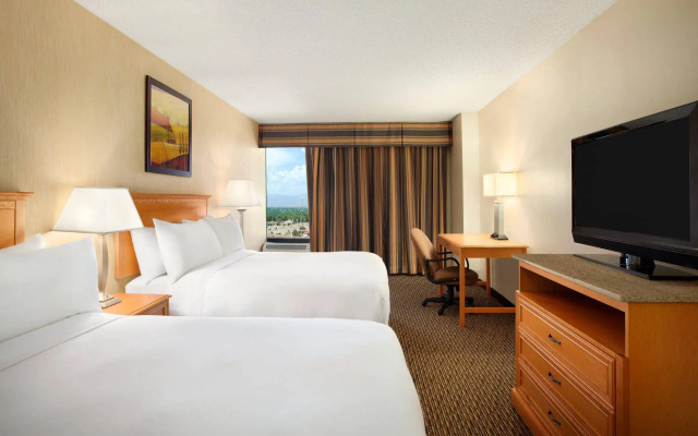Radisson Hotel Denver - Aurora