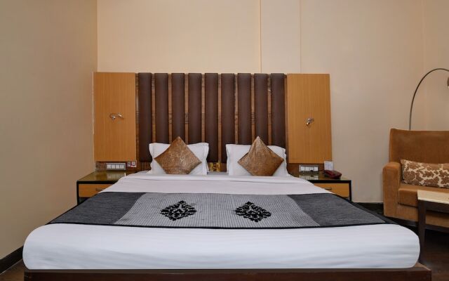 OYO 10706 Hotel Siddhartha