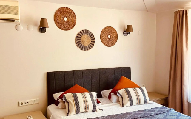 Andiz Beach Hotel
