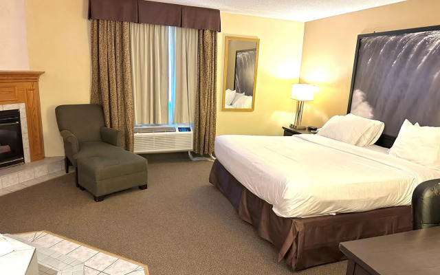 Super 8 by Wyndham Niagara Falls by the Falls