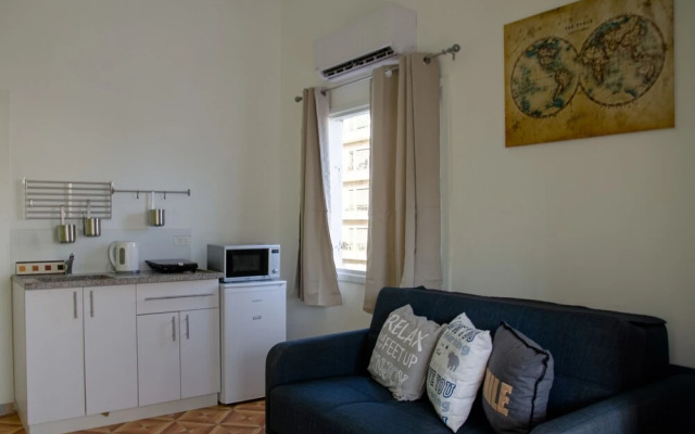 Hostel BU93