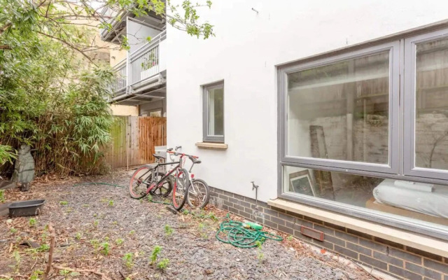 Spacious 1 Bed Apartment Near Shoreditch Park