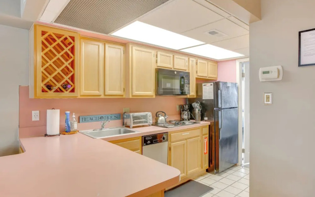 Quaint Wildwood Condo ~ Walk to Beach!