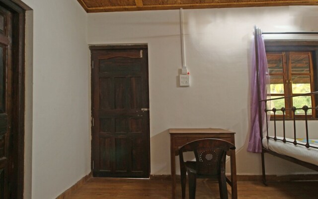 Oyo Home 23417 Elegant Studio