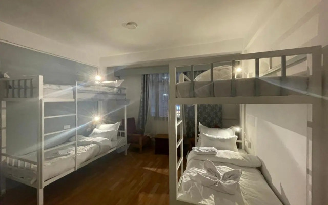 Hotel Anola