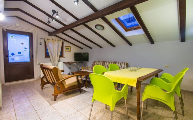 Apartments with pool 992