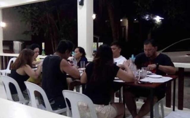 Island Front Bangcogon Resort and Restaurant