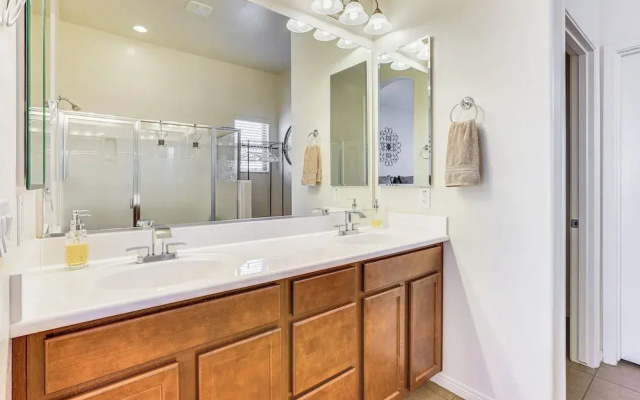 Outdoor Oasis in Goodyear: Stay & Play!