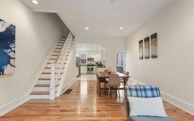 2342 Catharine