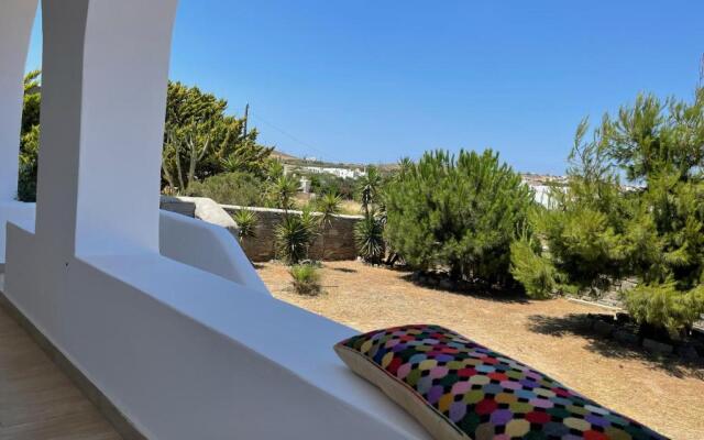 Rosemary Residence in Ampelas. 3 bedroom house