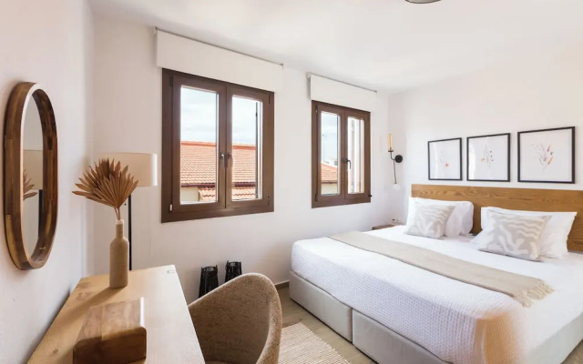 Old Town Charm-Cozy 2BR with Rooftop