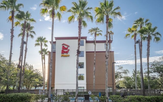 Red Roof Inn PLUS+ Jacksonville - Southpoint