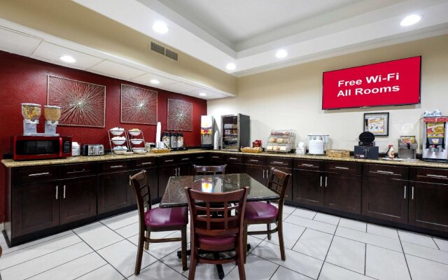 Red Roof Inn & Suites Jacksonville, NC