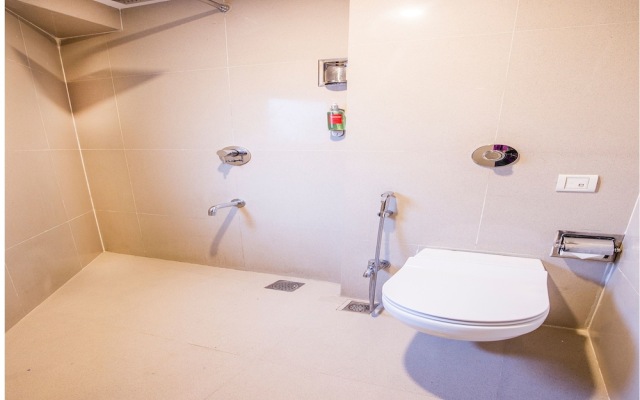 OYO Townhouse 022 Koregaon Park Pune