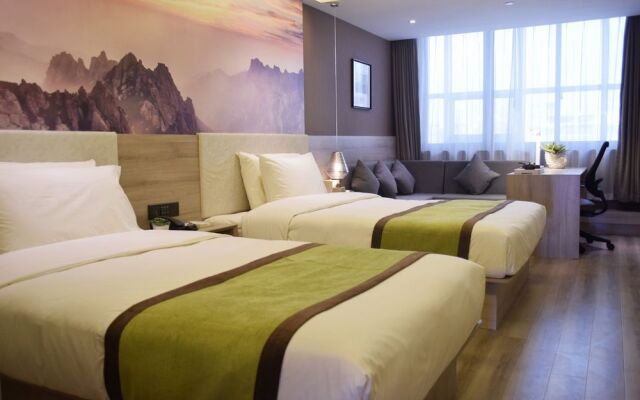 Olympic Sailing Center Atour Hotel