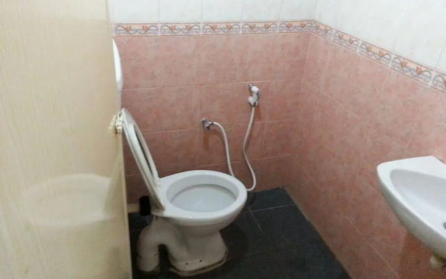 OYO 89850 Mutiara Motel
