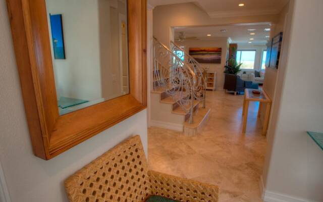 The Blue Horizon Apartment 9