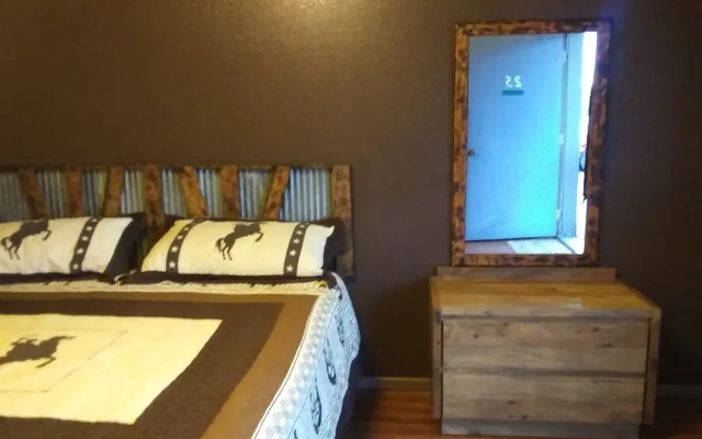 River's End Motel