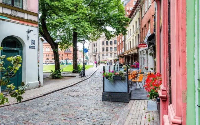 Dome square apartment, Old Town