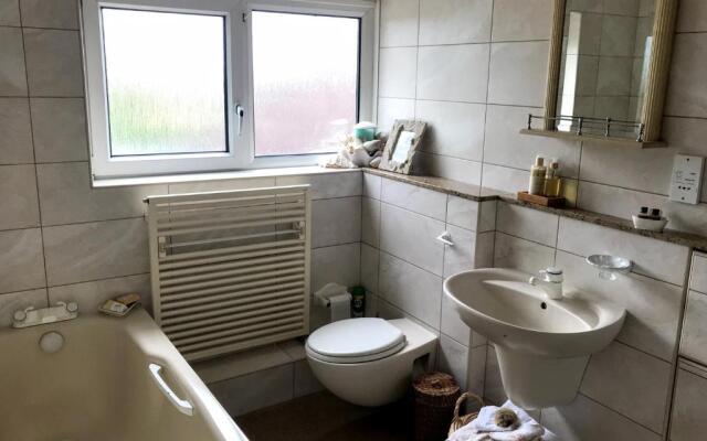 Holly House B&B