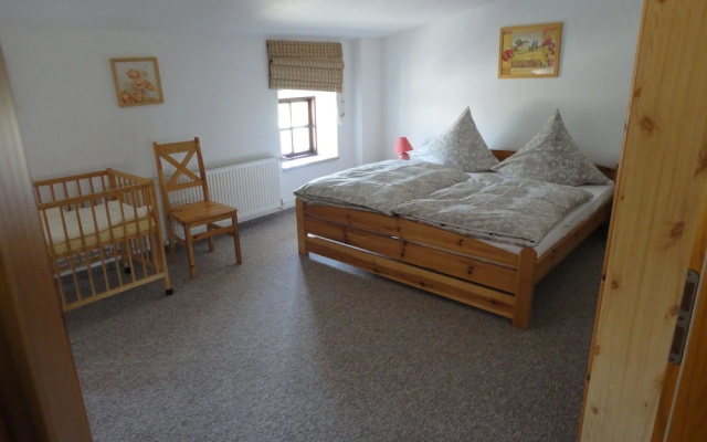 Beautiful Farmhouse Flat With Garden