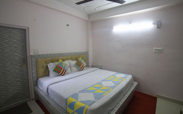 OYO 18419 Home Cozy Stay Near Mall Road