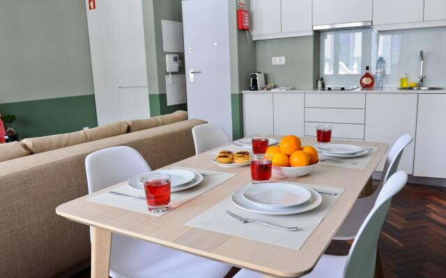 Lisbon Martini Nest by Misha s Place 6A