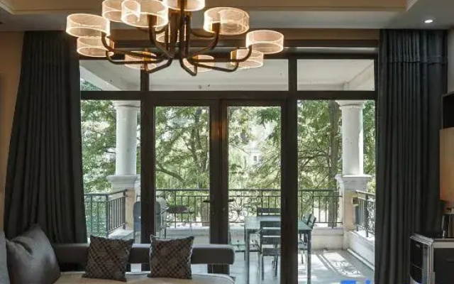 Lin Jian Mountain Lodge