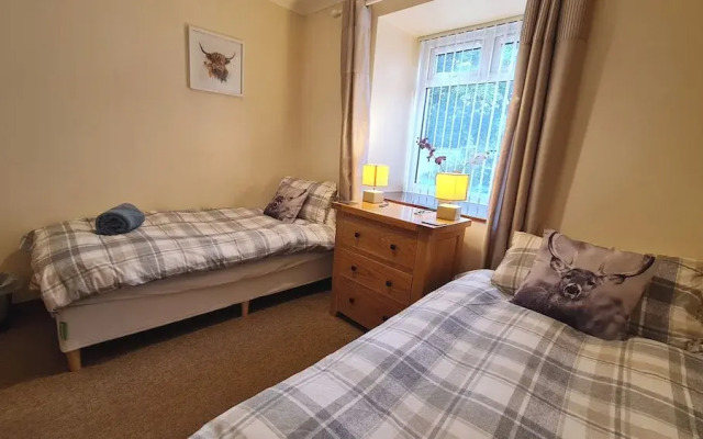 Darwin Cottage