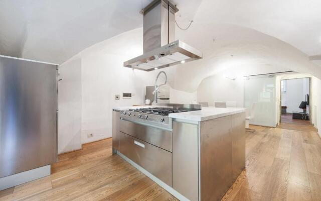 Pontevecchio Luxury Suite AMAZING LOCATION! hosted by Sweetstay