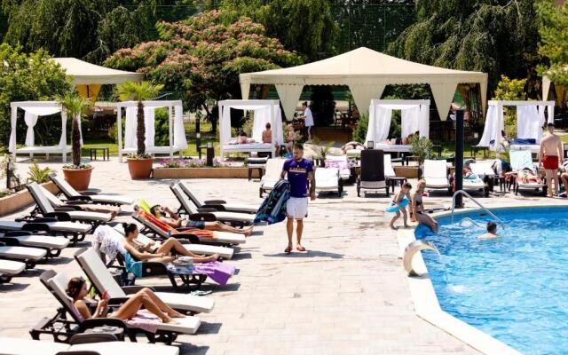 Terra Clinique Hotel