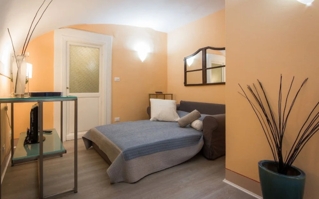 Pandolfini Courtyard