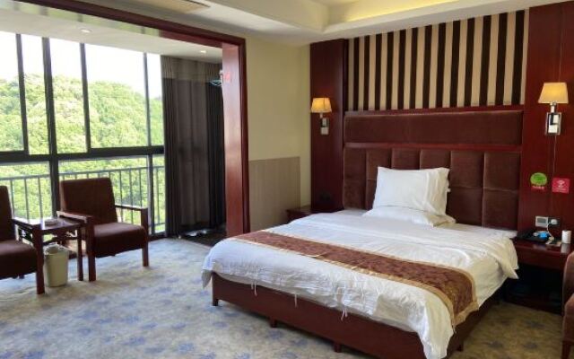 Tianmen Business Hotel