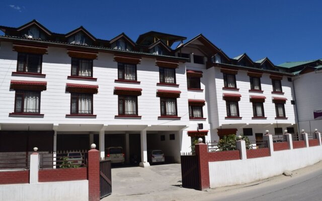 Hotel D'Zojila - Kargil