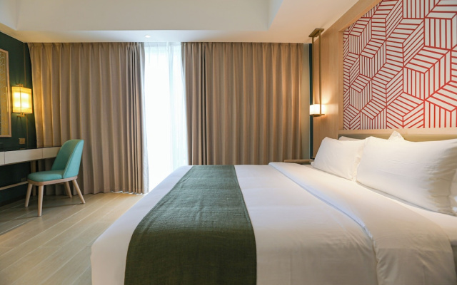 Luxu Hotel and Resort