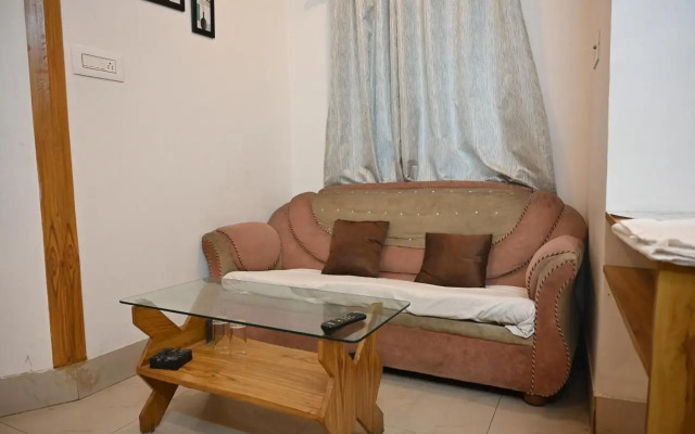 OYO 27950 Hotel Priyanka International