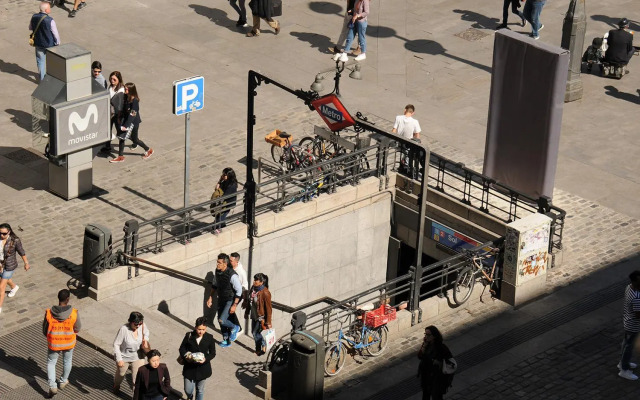 Apartamentos Day Madrid MADERA Centro Gran Via Sol Malasaña