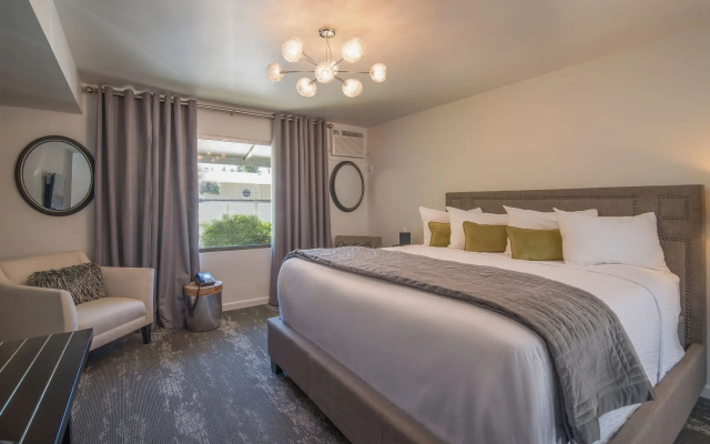 The Greens Hotel - Del Paso Blvd