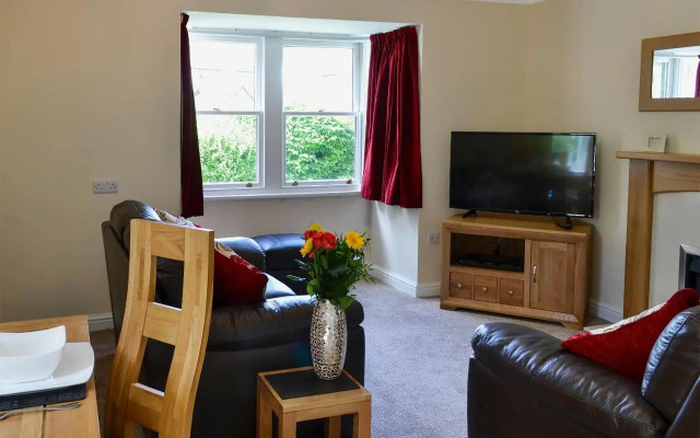 Flat 2 Lonsdale House