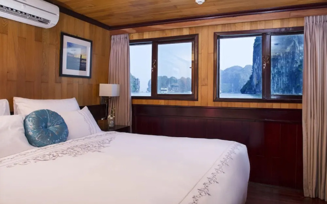 Lan Ha Bay 4 Star Cruise